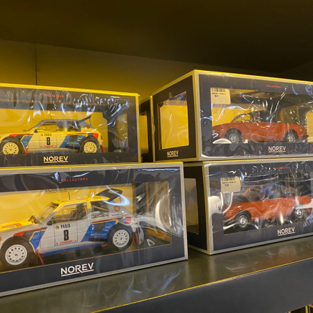La boutique du Musée de l'Aventure Peugeot.