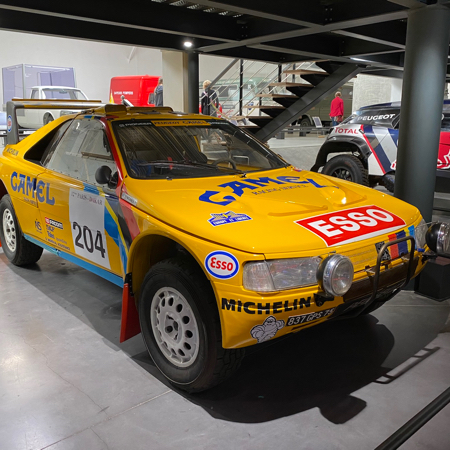 Peugeot 405 T16 Grand Raid 1990 au Musée de l'Aventure Peugeot.
