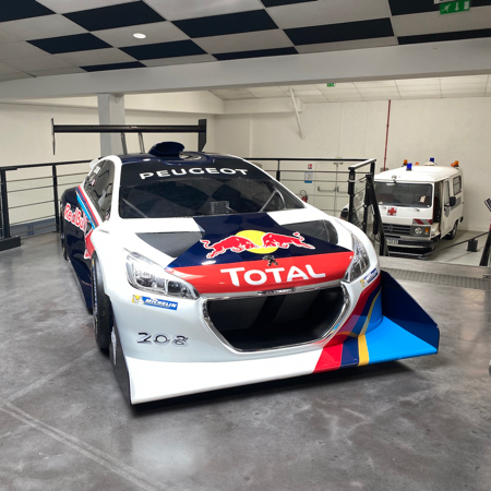 Peugeot 208 T16 Pikes Peak 2013 au Musée de l'Aventure Peugeot.