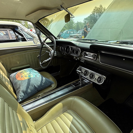Retro Meus'Auto 2025