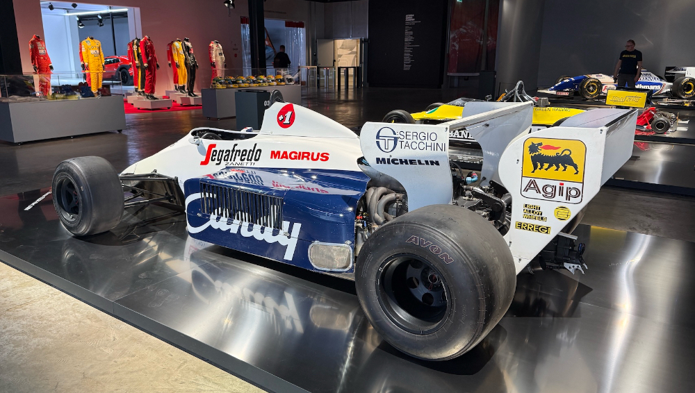 Mini GT x Ayrton Senna : À la découverte des premiers modèles 1/64ème !