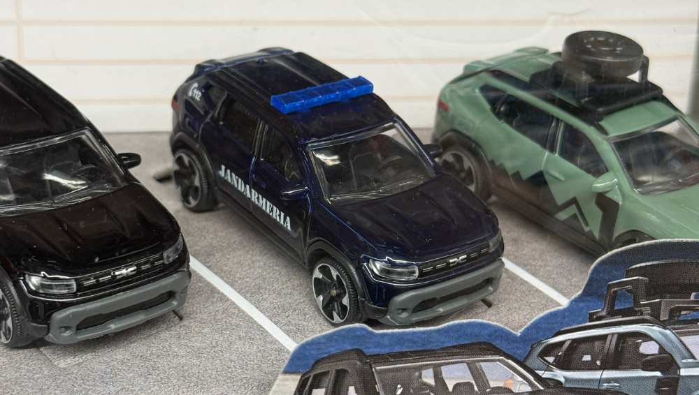 Zoom sur le Giftpack Dacia Duster 2026 de chez Majorette !