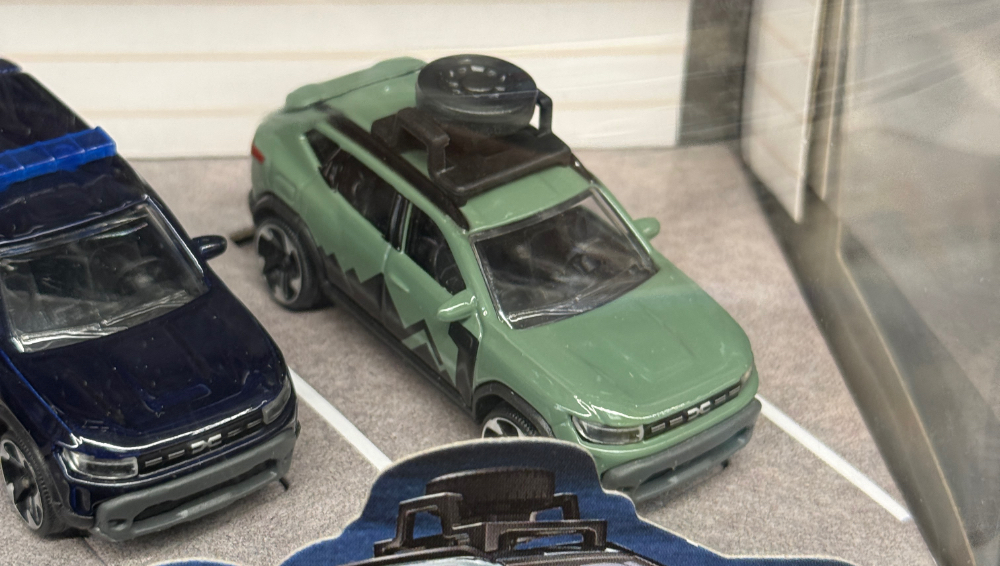 Zoom sur le Giftpack Dacia Duster 2026 de chez Majorette !