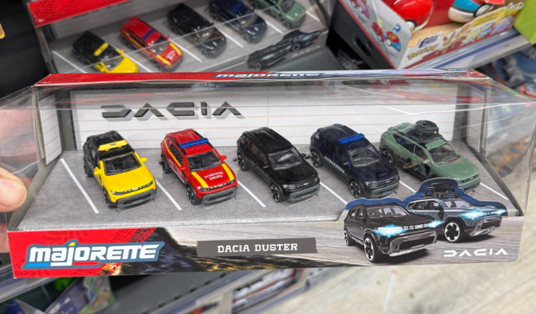Zoom sur le Giftpack Dacia Duster 2026 de chez Majorette !