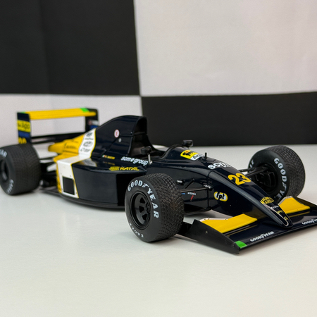 Numéro 105 : Minardi M191 '91 - Pierluigi Martini