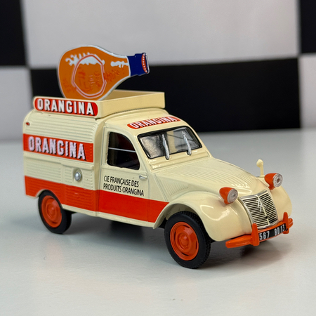 Numéro 5 : Citroën 2CV AZU Orangina '56
