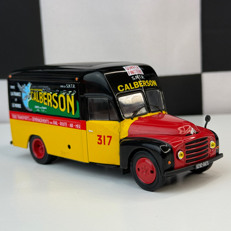 Numéro 6 : Citroën Type 23 R Fourgon Intégral Calberson '53