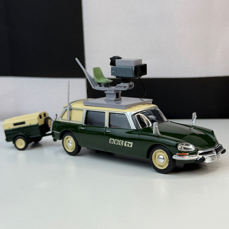 Numéro 19 : Citroën DS 23 Break BBC '71