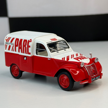 Numéro 35 : Citroën 2CV AZU Biscottes Paré '59