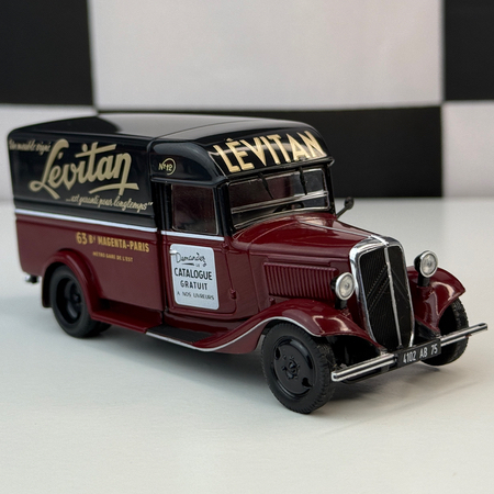 Numéro 38 : Citroën Type 23U Fourgon Lévitan '50