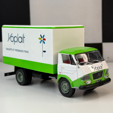 Numéro 43 : Citroën 350 N Belphégor Fourgon Yoplait '69